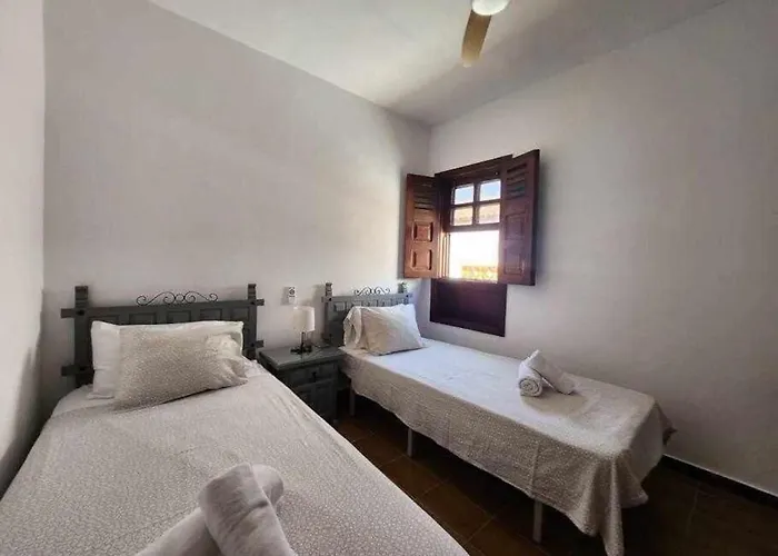 Salada On The Ocean Shore *